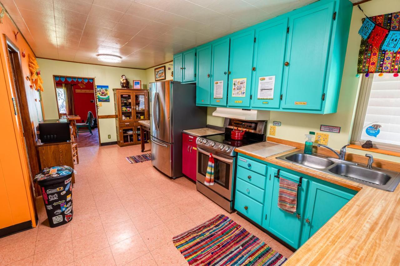 The Wanderlust Hostel Gunnison Esterno foto